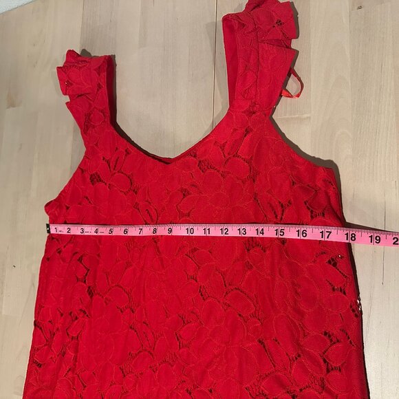 Monteau Los Angeles Red Floral Overlay V Neck Ruffled Top Tank - Picture 10 of 10